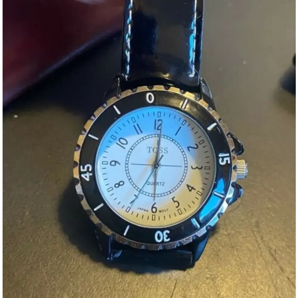 Unisex Toss Quartz Watch , Black Case and Rotating Bezel